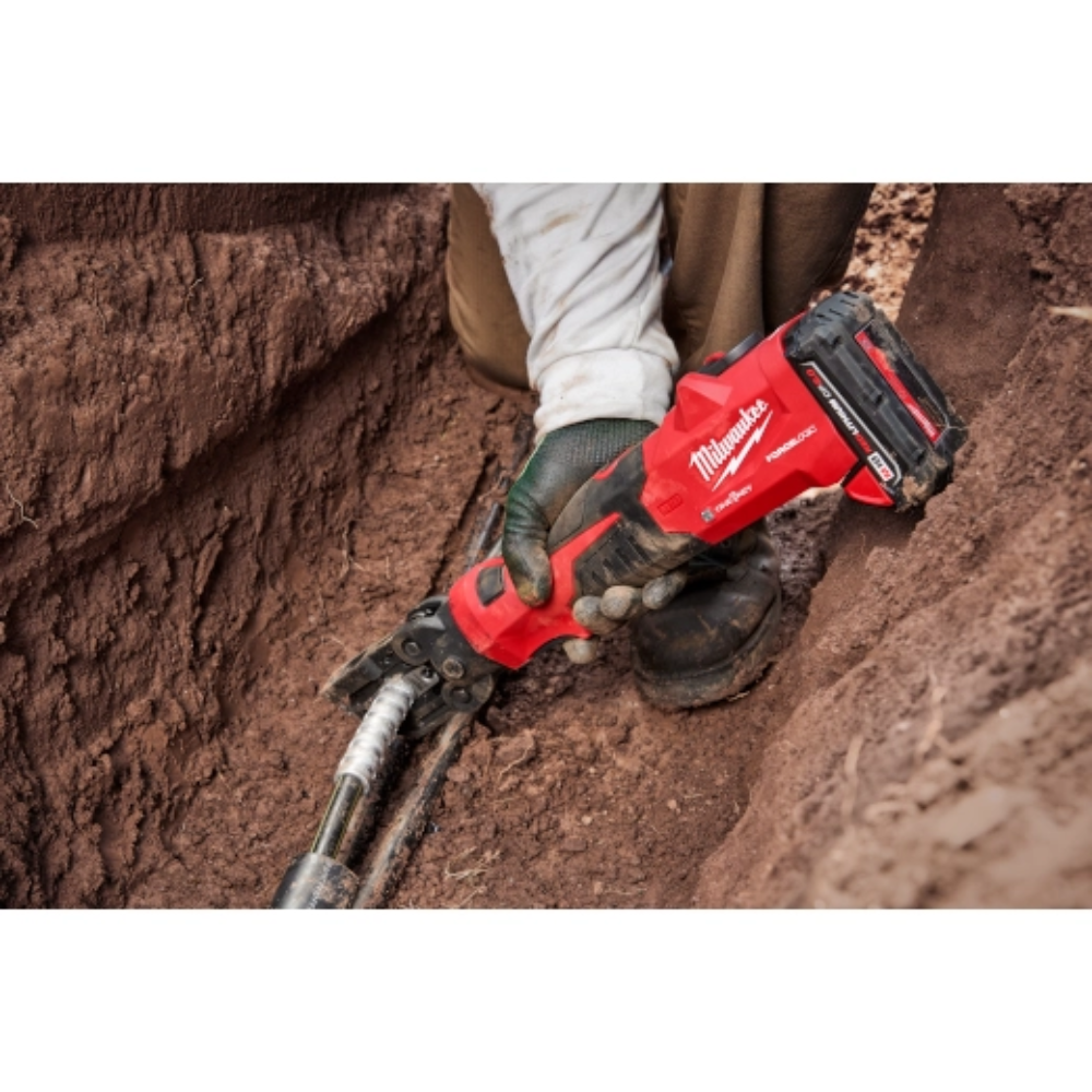 Milwaukee M18™ FORCE LOGIC 6T Latched Linear Utility Crimper from Columbia Safety